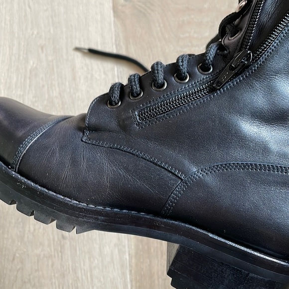 CHANEL Black Quilted Combat Boots. Size 36. - Picture 5 of 12